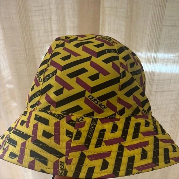 Versace La Greca logo monogram unisex bucket hat Size 59 | BRAND NEW Versace La Greca logo monogram unisex bucket hat Size  main image 2